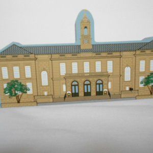 The Cat's Meow Arlington Hall Massachusetts